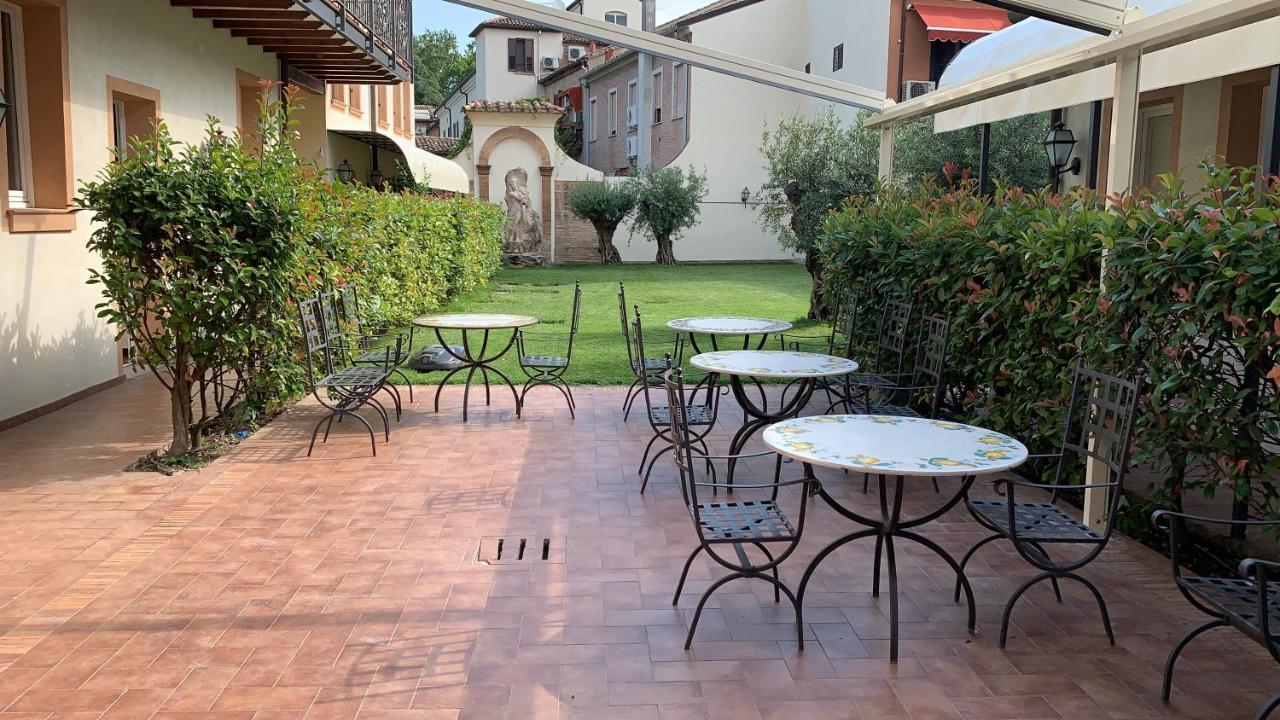 Princess Art Hotel Ferrara Exterior foto